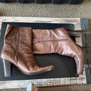 Nine West Brown LeatherEmbossed Heeled Boots
